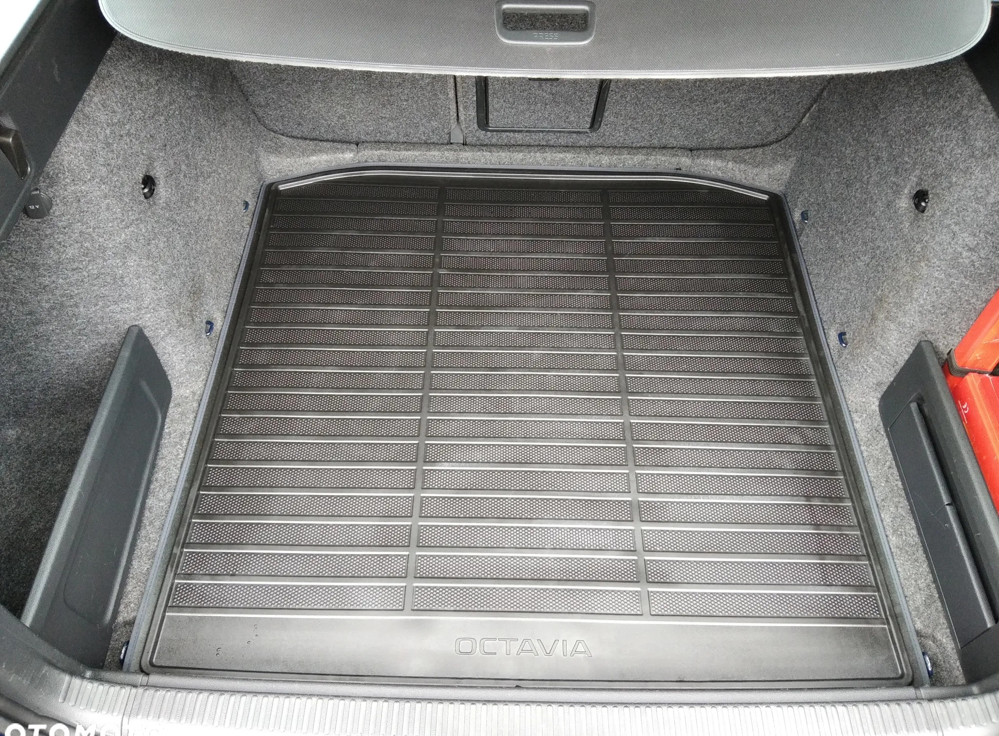 Skoda Octavia cena 36800 przebieg: 220600, rok produkcji 2015 z Stawiszyn małe 121